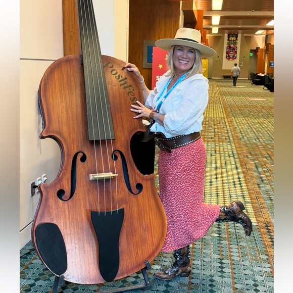 Meet your Posher, Leslee - Picture 8 of 15